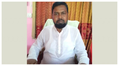 খুলনায় ইউপি চেয়ারম্যানকে লক্ষ্য করে হাতবোমা নিক্ষেপ